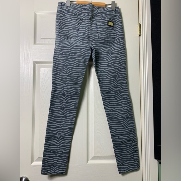 Michael Kors | Grey Zebra Stripe Jeans - 6 - Picture 3 of 6